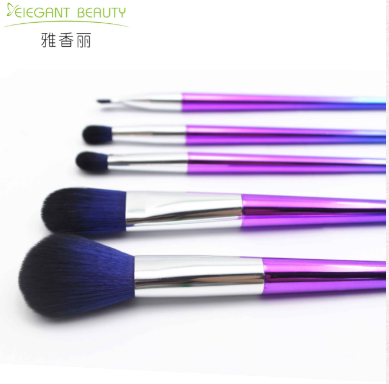 化妝刷掉毛？該怎么避免呢？