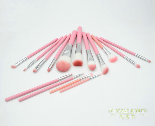 沒(méi)有水怎么清洗化妝刷？