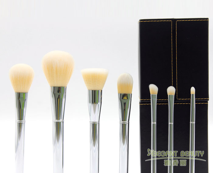 化妝刷廠家雅香麗告訴你化妝刷需要多長(zhǎng)時(shí)間制作？