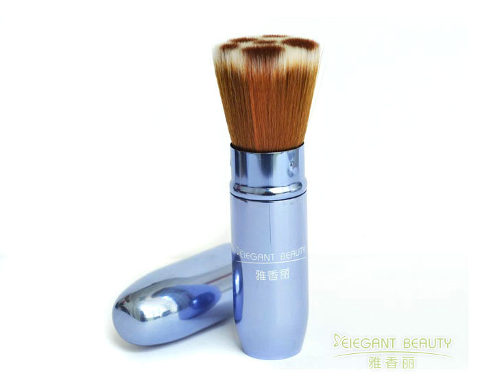 如何判斷一支化妝刷的材質(zhì)是否適合敏感肌膚使用？