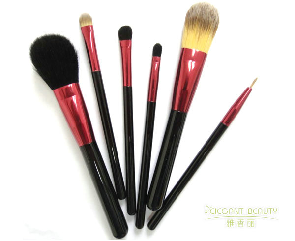 定制化妝刷套裝需要多長時(shí)間？